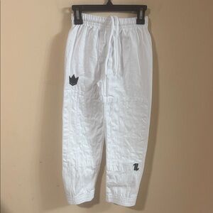 White Track Boys Pants with Black Logo size 28…@73